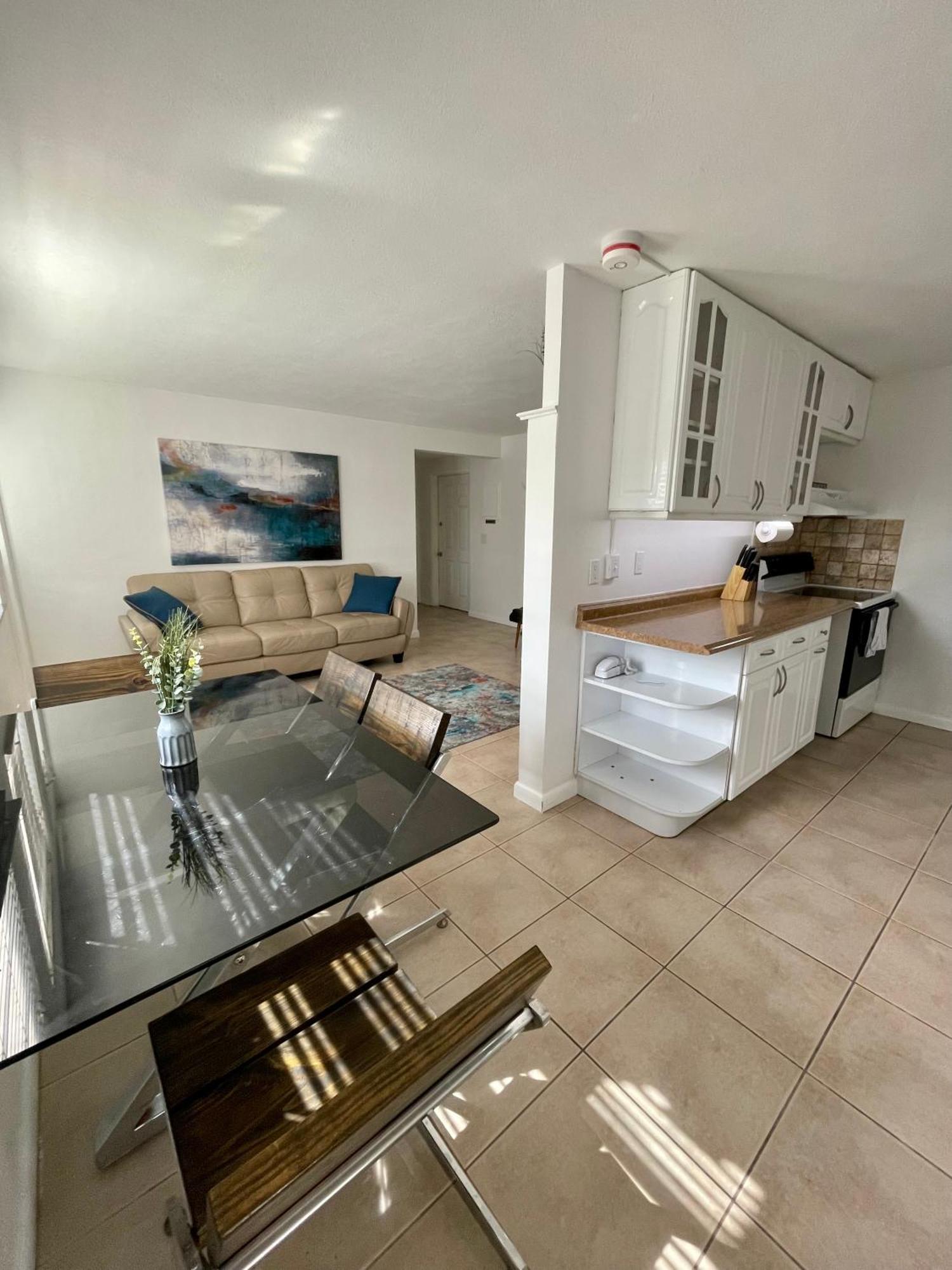 Downtown Ftl Apartments On The River Fort Lauderdale Bagian luar foto
